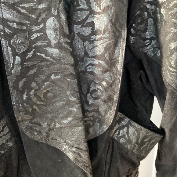 Vintage leather jacket - Picture 4 of 4